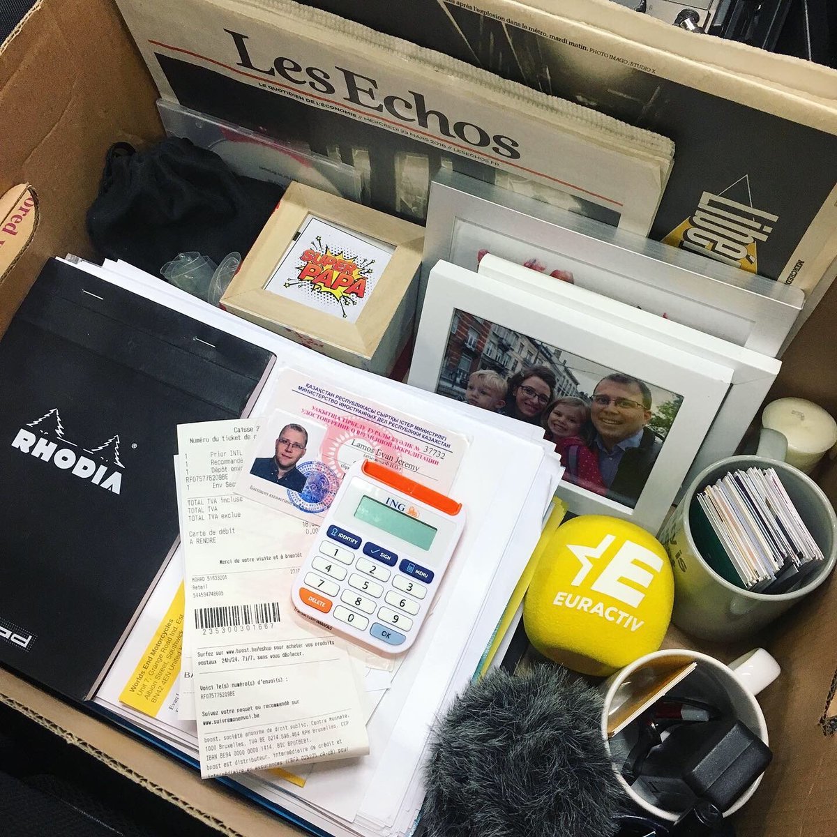 Evan Lamos This Week I Packed Up My Personal Belongings From The Euractiv Office Goodbye T Co Slfzwpq2s8