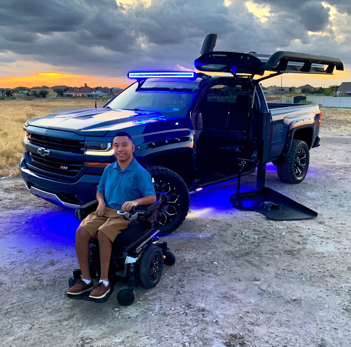 Jose Hernandez tweet media