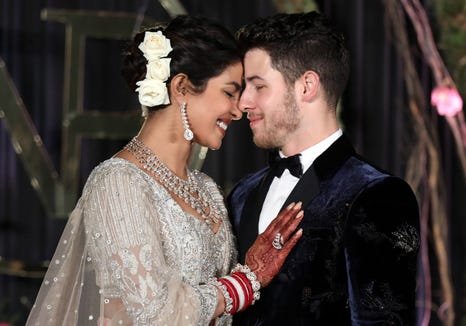 bsideurstorm's tweet photo. ♥ NILEY: o relacionamento de 2006 a 2018 ♥

and the weddings bells chimed, after all! https://t.co/a47vpObYDl