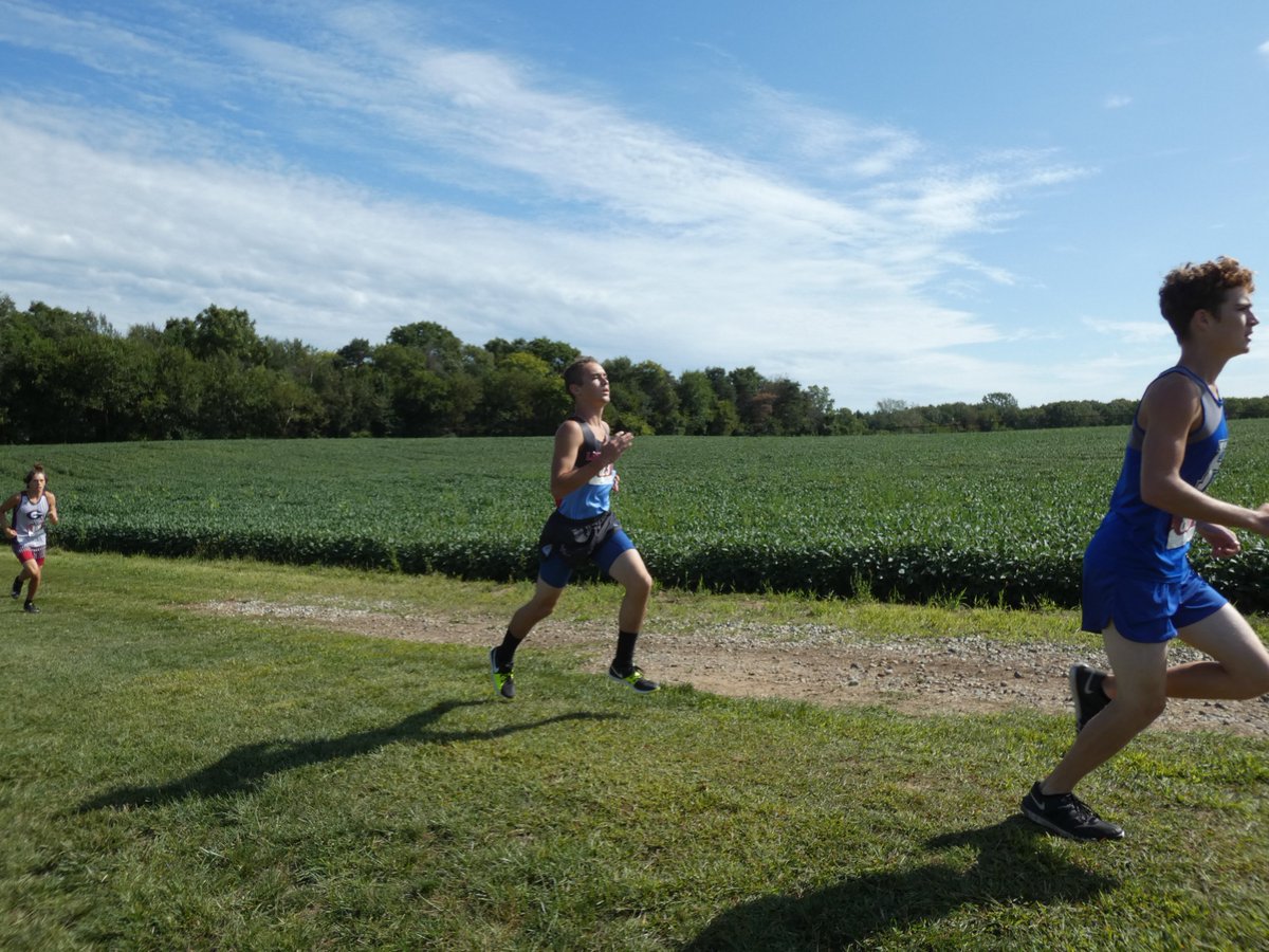 TELHSEDGE's tweet photo. Zach fought hard to finish 16th at the Panther Run.  He continues to work and improve.  #anchordown #noeXCuses https://t.co/sCDKXmka6R
