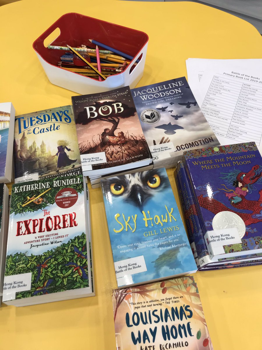 cwbslibrary's tweet photo. First Battle of the books club session today! 60 students excited about their reading #qualityreading #Competition #studentcollaboration https://t.co/SJDIjmyImv