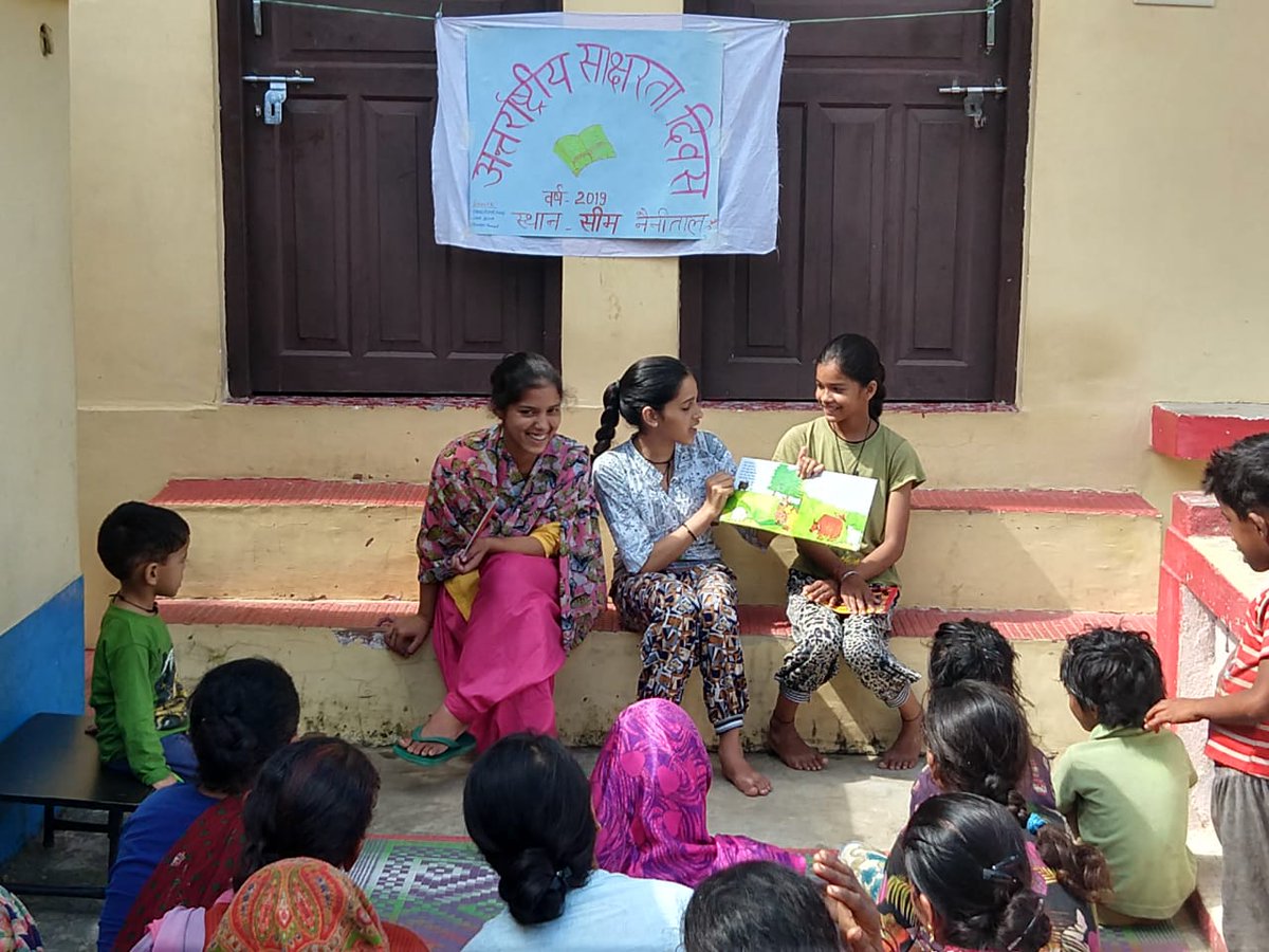 AILFoundation's tweet photo. Celebrating International Literacy Day in Seem Village, Nainital. Our library kids made groups, collected people, spoke to them about literacy and read out stories to them ! https://t.co/OAWr1NMoCQ