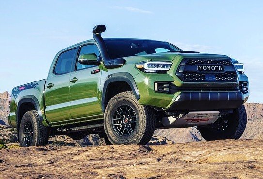 RealCarsSA1's tweet photo. @ToyotaMotorCorp has refreshed the #Tacoma pick-up for the US market. With the #Hilux being such a success in South Africa, do you think the Tacoma should be brought to SA? #Tacomanation @ToyotaSA #Tacomaworld @Toyota https://t.co/LpoGU0GzJR