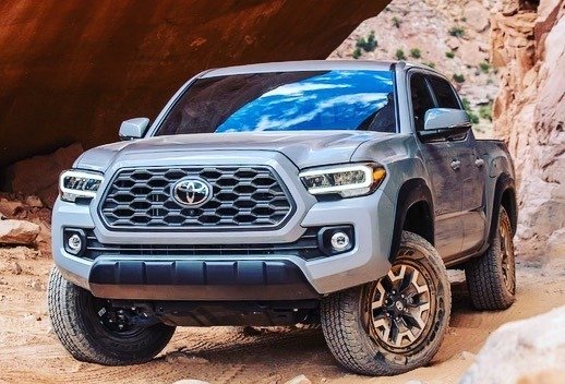 RealCarsSA1's tweet photo. @ToyotaMotorCorp has refreshed the #Tacoma pick-up for the US market. With the #Hilux being such a success in South Africa, do you think the Tacoma should be brought to SA? #Tacomanation @ToyotaSA #Tacomaworld @Toyota https://t.co/LpoGU0GzJR