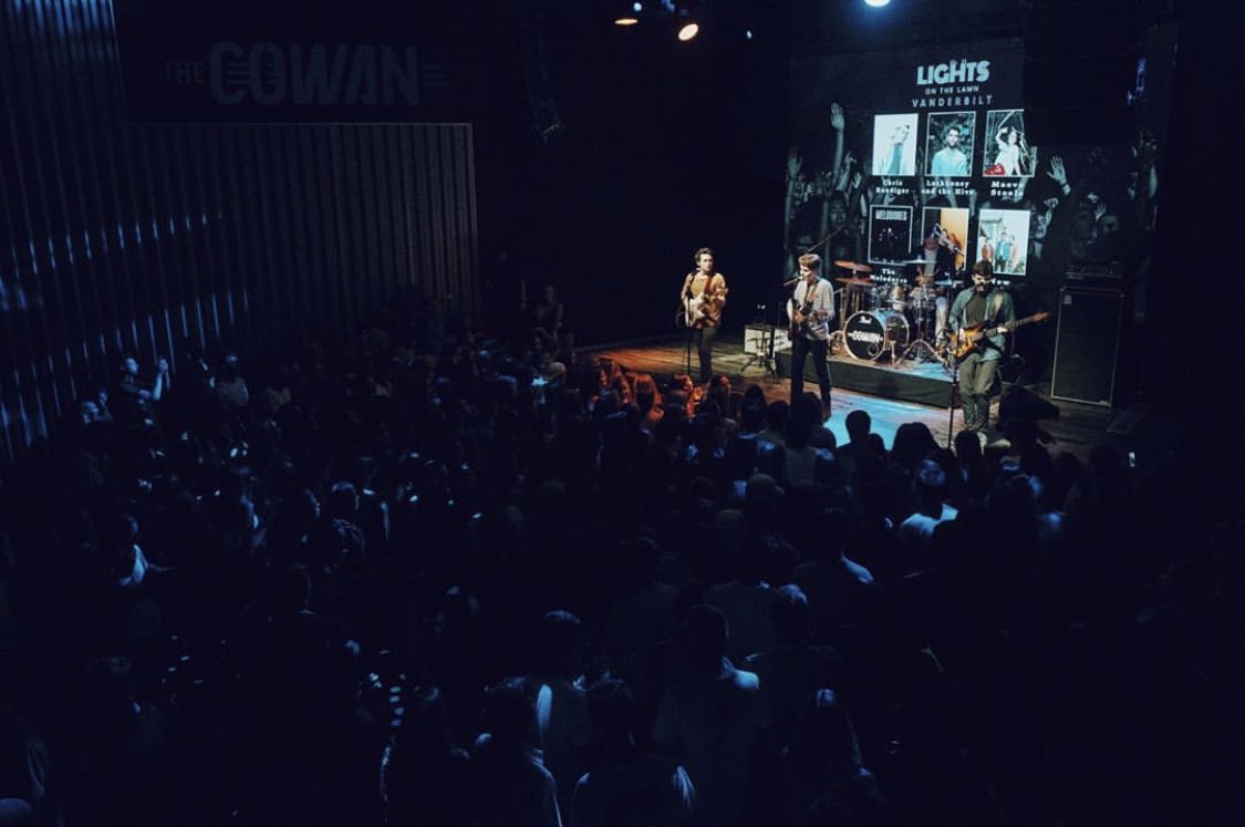 AFAmgmt's tweet photo. A sea of fans + @newparlorband @thecowannashville last night. Next Nashville show: 10/10 @ The End. Ticket info at link in their bio.

#newparlor #gavinbecker #heartbreaker #thecowannashville #photooftheday #cowan #boybandabc #thecowan  #vanderbiltuniversity #theendnashville https://t.co/LlqDVG3OEt