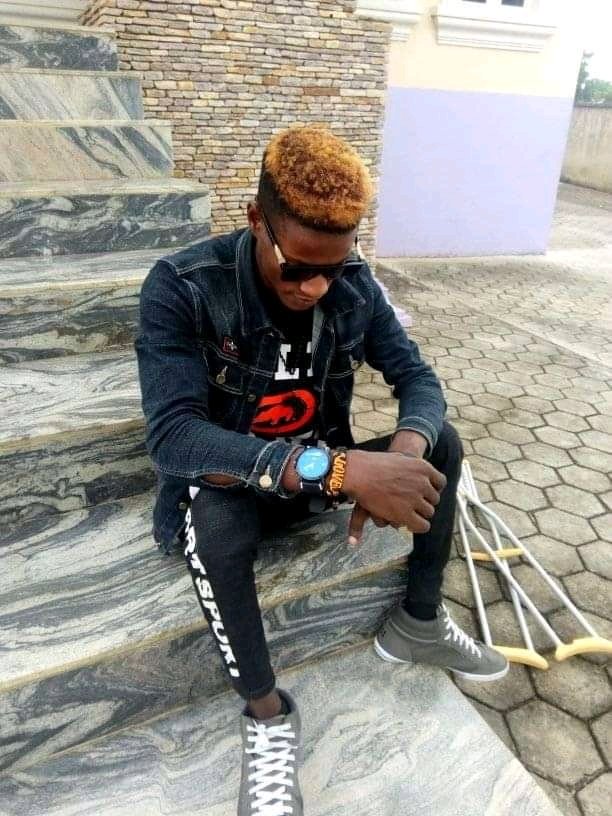 Dcool_official's tweet image. Please pick @Dcool_official to perform 
#JimmyJumpOFF