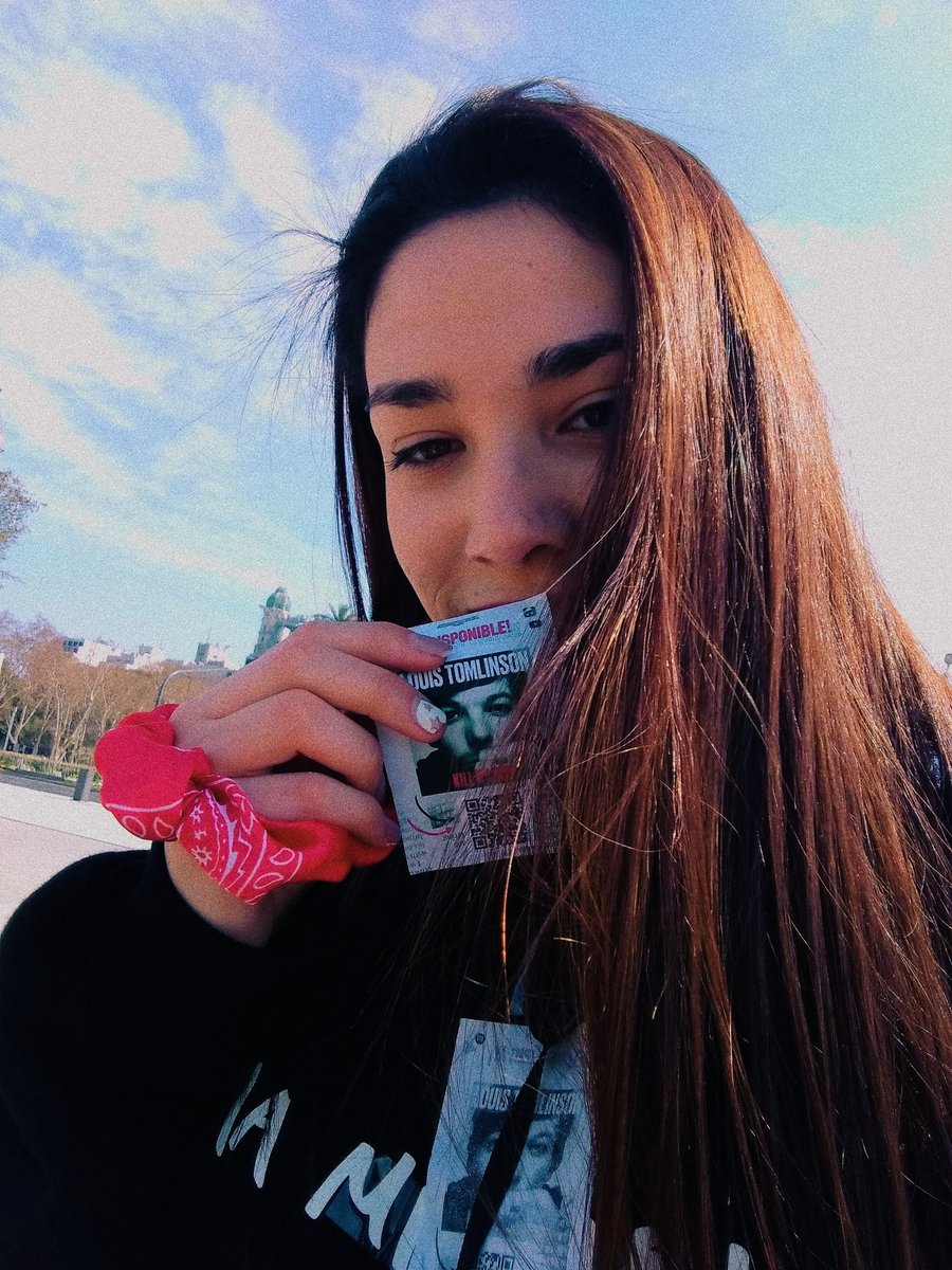 wallsteinfeld's tweet photo. today, in Buenos Aires, we promoted my favorite human being @Louis_Tomlinson @LTHQOfficial
#KillMyMind 🧡🇦🇷 https://t.co/YdptdyTHuH