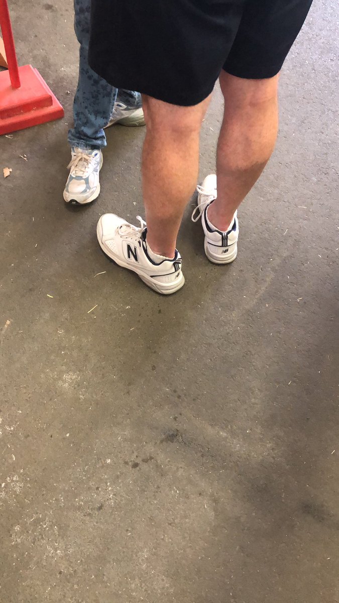 DadShoes2's tweet photo. #FairSZN #DadShoes #DadCalves https://t.co/itorNX70aj