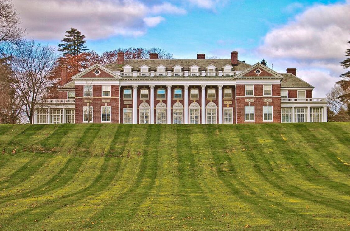 JentryAllen's tweet photo. I am super excited to announce my verbal commitment to Stonehill College to continue my athletic and academic career! Thank you to everyone who helped me achieve this goal!💜#gohill https://t.co/MGrZ9pesVc