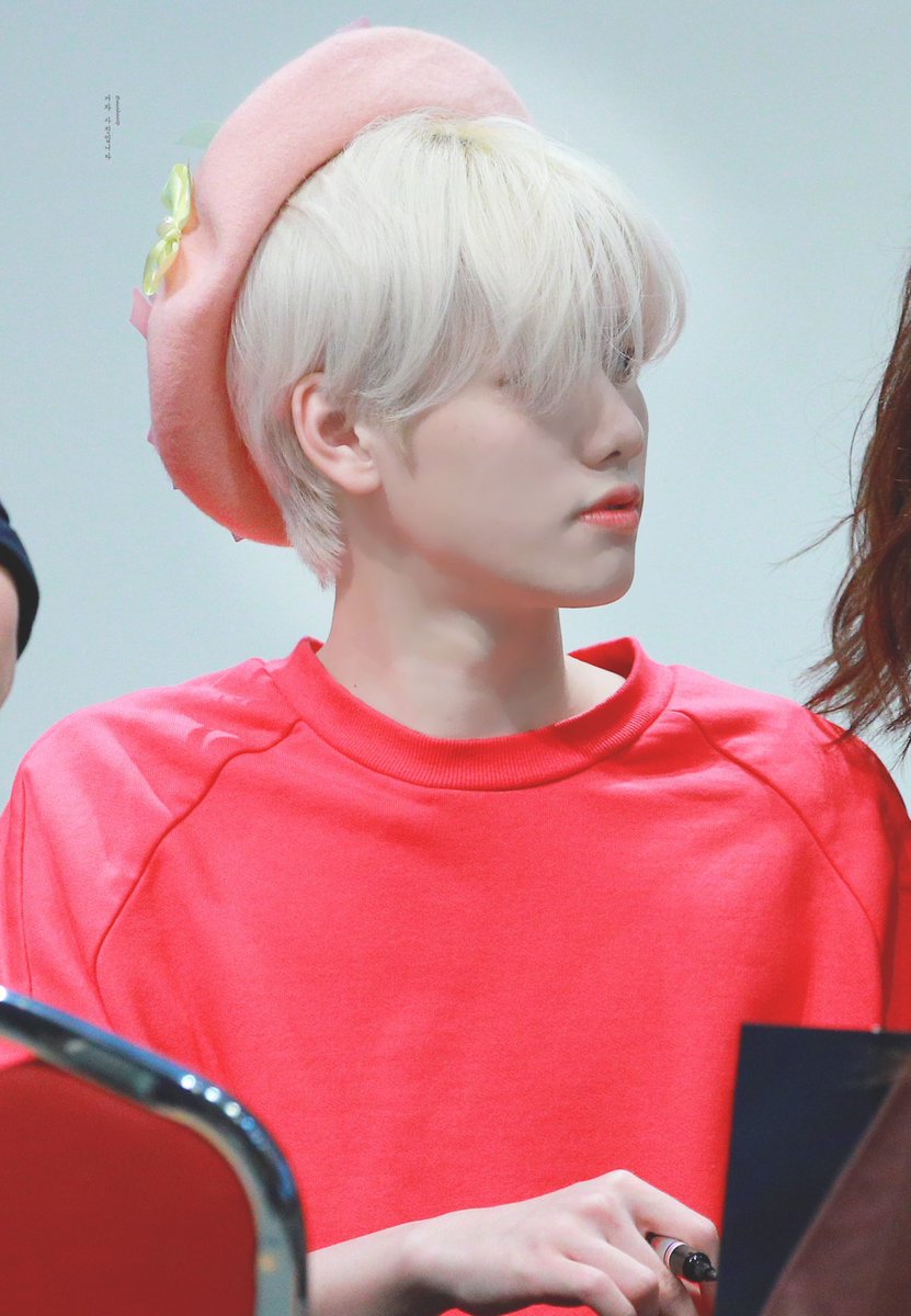 Twitter पर Littlestar どうしても 悔しいけど 金髪 カンミニ保存しちゃう 悔しがる必要はオプソ スタシ組見てほっこり でもすぐウォンジンのサイン会を妄想してしまう そしてやっぱりいまだにジヌの金髪は ないなーと思う 似合う人似合わない人いるんだなー