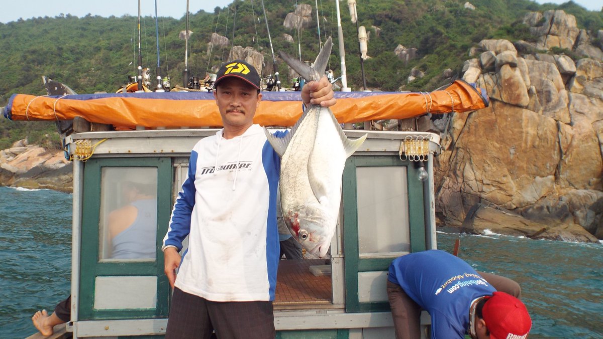 Fishing in Danang, Vietnam - Danang Sports Fishing Club, with Daiwa Team & japanese friend.
Giant Trevally ( GT) with Popper Lures
(2)
#fishing,#travel,#photography,#Gianttrevally,#danang