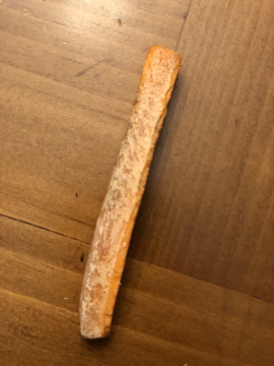 Picked up ⁦<a href="/BWWings/">Buffalo Wild Wings</a>⁩ tonight and this was one of the carrots we received all of which looked like this not to mention getting 11 wings on a medium order.... how sad. guess we’ll be getting ⁦<a href="/Roosters/">Roosters Restaurant</a>⁩ next time.