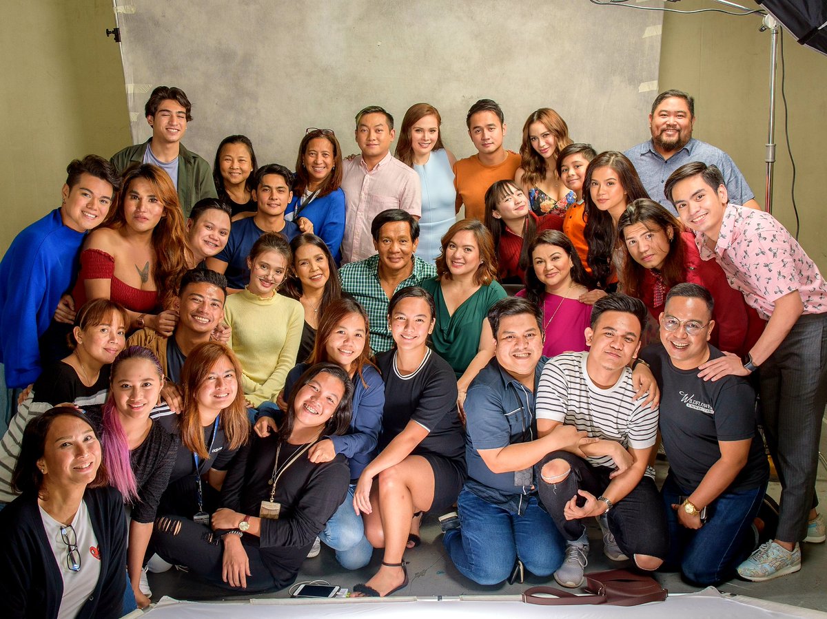 _thebjshow's tweet photo. #PamilyaKo is a heartwarming family drama which centers on the fun-loving Mabunga Family. Catch  #MabungaAngPamilyaKo as it premieres tonight before TV Patrol on ABS-CBN Primetime Bida! https://t.co/5QhfA9qT2F