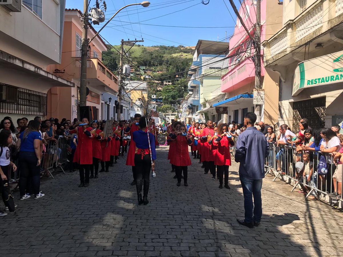 bandacomjop's tweet photo. Só pra relembrar do nosso glorioso desfile de ontem , agradecemos aos prestígios e elogios de todos!
#umabandaumsom https://t.co/LwCsK2aIFX