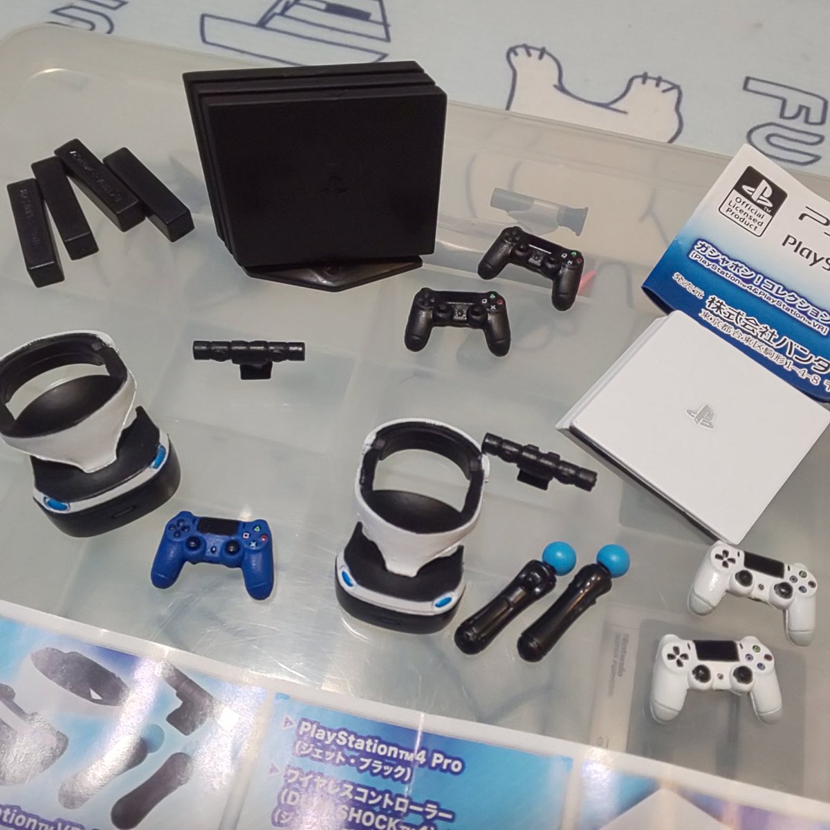 ひさよし Qp職人 バンダイのps4とvrのミニチュア 可愛いけど ゲーム機のカプセルトイはタカラトミーアーツ 旧ユージン のほうがデキがいいよな ミニチュア フィギュア カプセルトイ ガチャガチャ 大人買い オモ写 Bandai バンダイ Ps4 Psvr