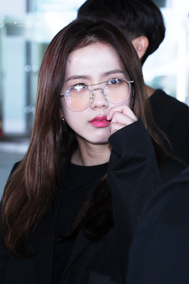 firstsnow_js's tweet photo. 190908 입국
#블랙핑크 #지수 #BLACKPINK #JISOO https://t.co/K01gri1bZc