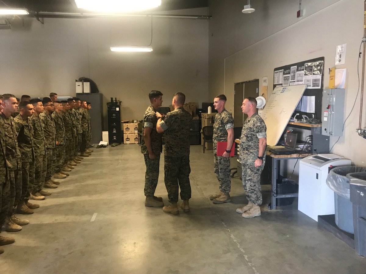 Not_Blade_6's tweet image. Posting from Australia! Last Thursday I got the unique opportunity as a Battalion Commander to pin a new Corporal. Cpl Peña from #bladecomm is my RO and one of the best I’ve worked with. Humbled and honored to be a part of this Marine’s big day. #thecuttingedge
