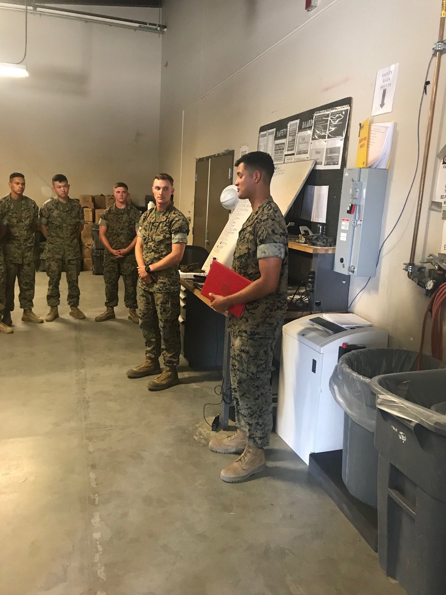 Not_Blade_6's tweet image. Posting from Australia! Last Thursday I got the unique opportunity as a Battalion Commander to pin a new Corporal. Cpl Peña from #bladecomm is my RO and one of the best I’ve worked with. Humbled and honored to be a part of this Marine’s big day. #thecuttingedge