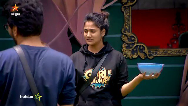 [Image: ED_XWG0U4AMVJC0?format=jpg&name=small]