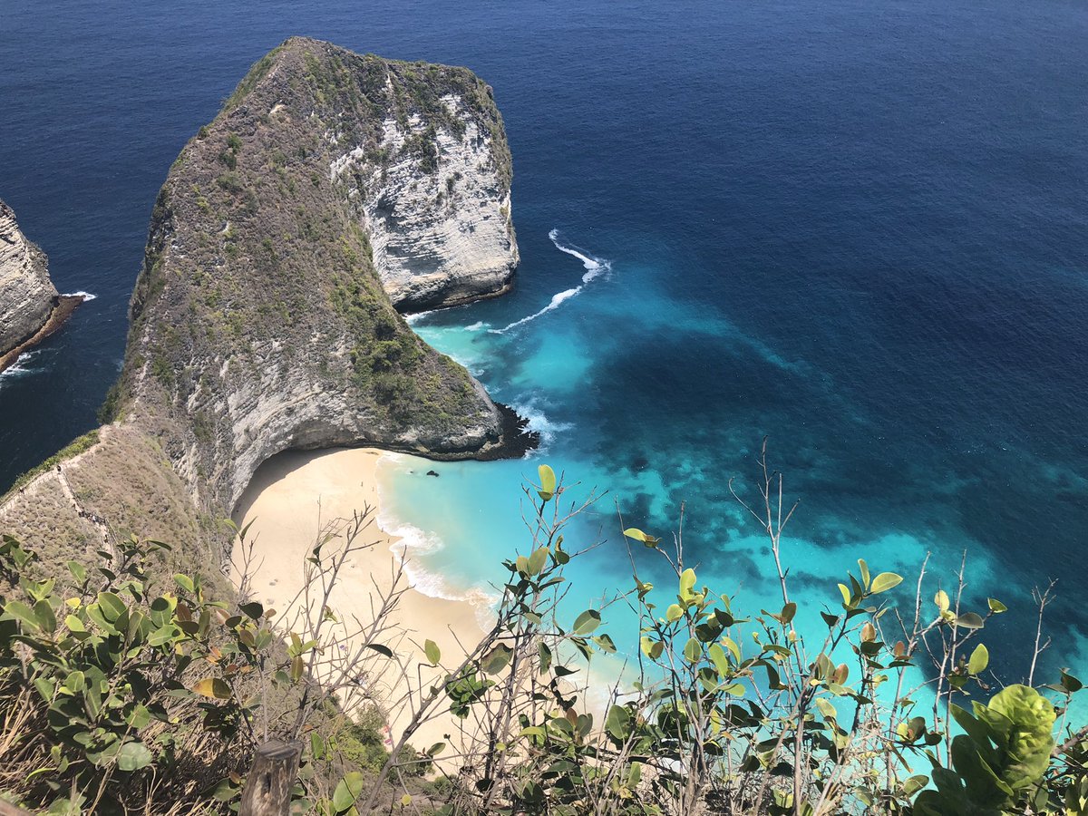 #Bali wat ben je mooi.we Hebben heel veel gezien en gedaan. Voor nu een paar dagen ontspannen aan het zwembad. Ook een #fotograaf heeft #rust nodig 😂