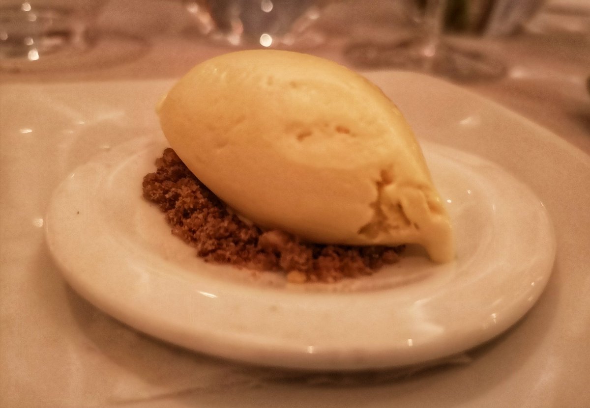 gastrocolegas's tweet photo. Increíble este Postrazo Cremoso de turrón con helado de maracuyá en @HortensioRest by @MANVALLS #gastrocolegas #niveltop #gastronomy #dessert #foodlovers #foodie https://t.co/P075TRxXt0
