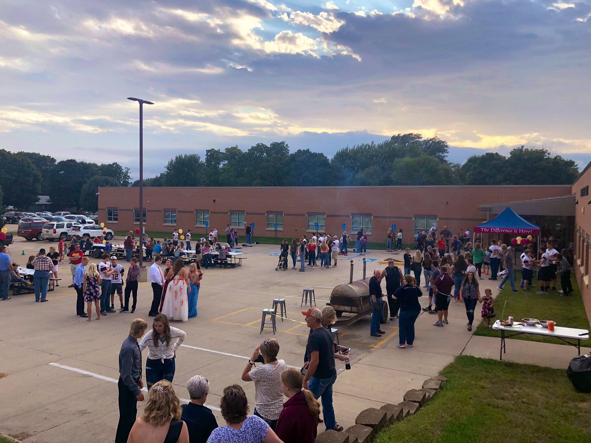 MVAOCOU_StuCo's tweet photo. Thank you to all who came and supported us at the BBQ &amp; Coronation!! We had a great turn out!!!  Congrats to Merlin—2019 Ram Pride Award winner!! #RamPride @MVAOCOURams https://t.co/vJkhgiuFlK