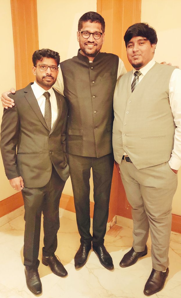 itsmeholygrail's tweet photo. Extended Family #Ipru #icici #StateForum #Rotn @ICICIPruLife https://t.co/YP0EQIGRY7