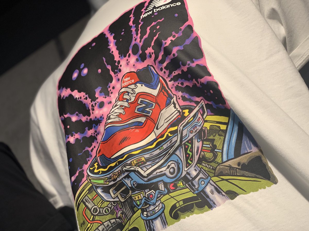 nb_SAPPORO's tweet photo. フィリピン出身のアーティスト、#GigZilla がグラフィックを手掛けたTシャツ🖌🖌
夏に逆戻りの北海道☀️
そのまま着てもパーカーの下に忍ばせてもカワイイアイテム💕
¥5,200+tax
¥4,900+tax
#NB #newbalance #ニューバランス #ニューバランス札幌 #札幌 #2019FW https://t.co/sKpN4xZFhh