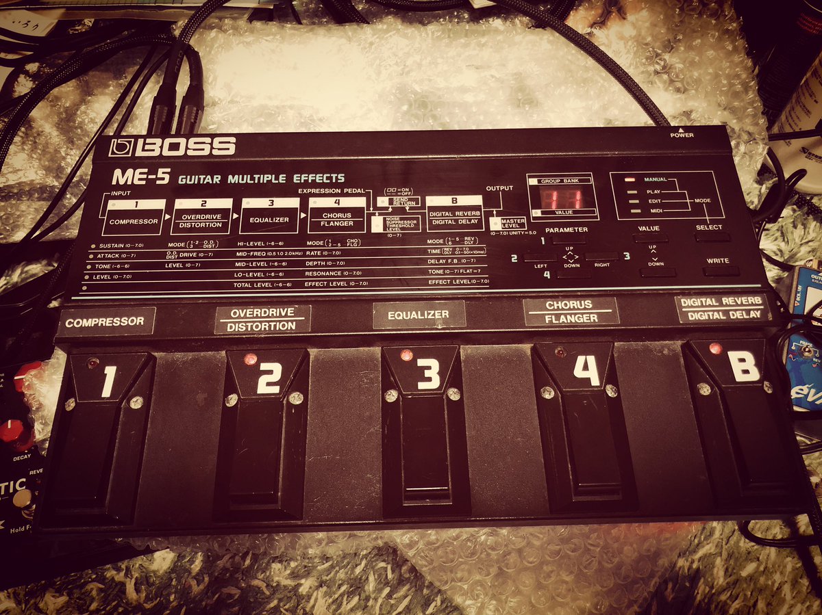 BOSS ME-5」 前から試してみたかったBOSSから発売された最初のマルチ