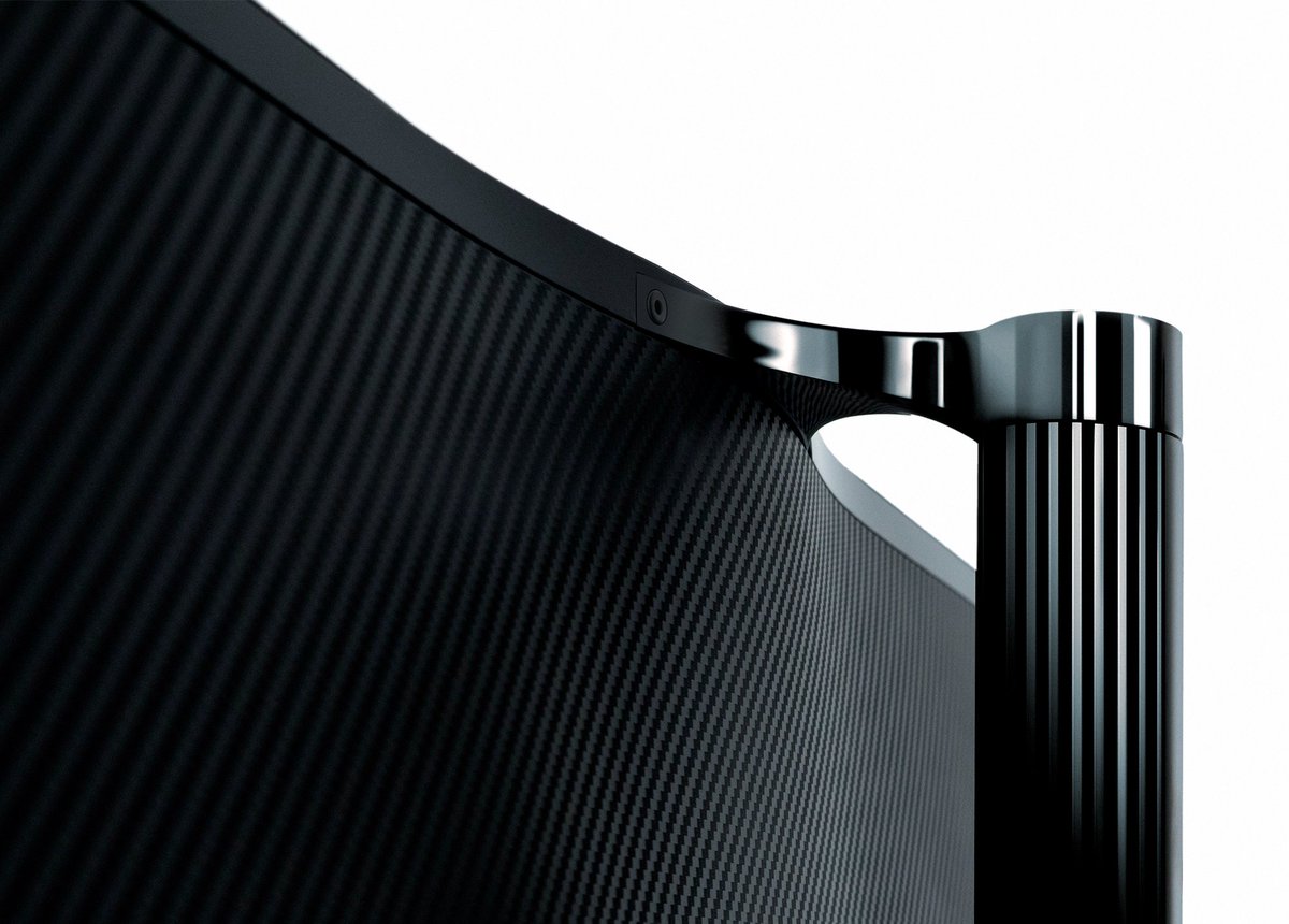 PeteLau's tweet photo. No detail is too small #OnePlusTV https://t.co/PqdAETjCni