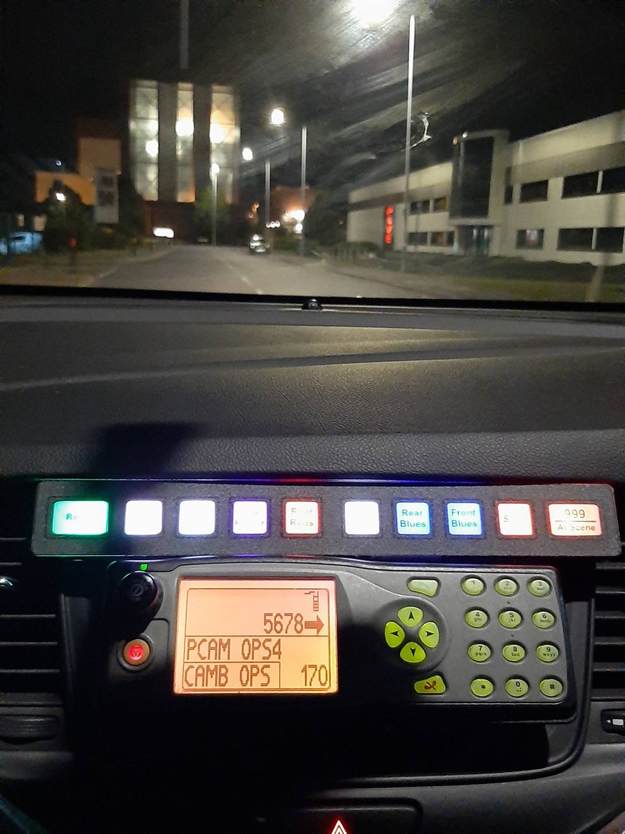 PboroCops's tweet photo. In between responding to immediate jobs we found time to conduct some proactive high-visibility patrols in Werrington, Wansford and Fengate.
#wecantbeeverywherebutwearealwayssomewhere #MightyD #1164 ##2500 https://t.co/E6ORDXFI2y