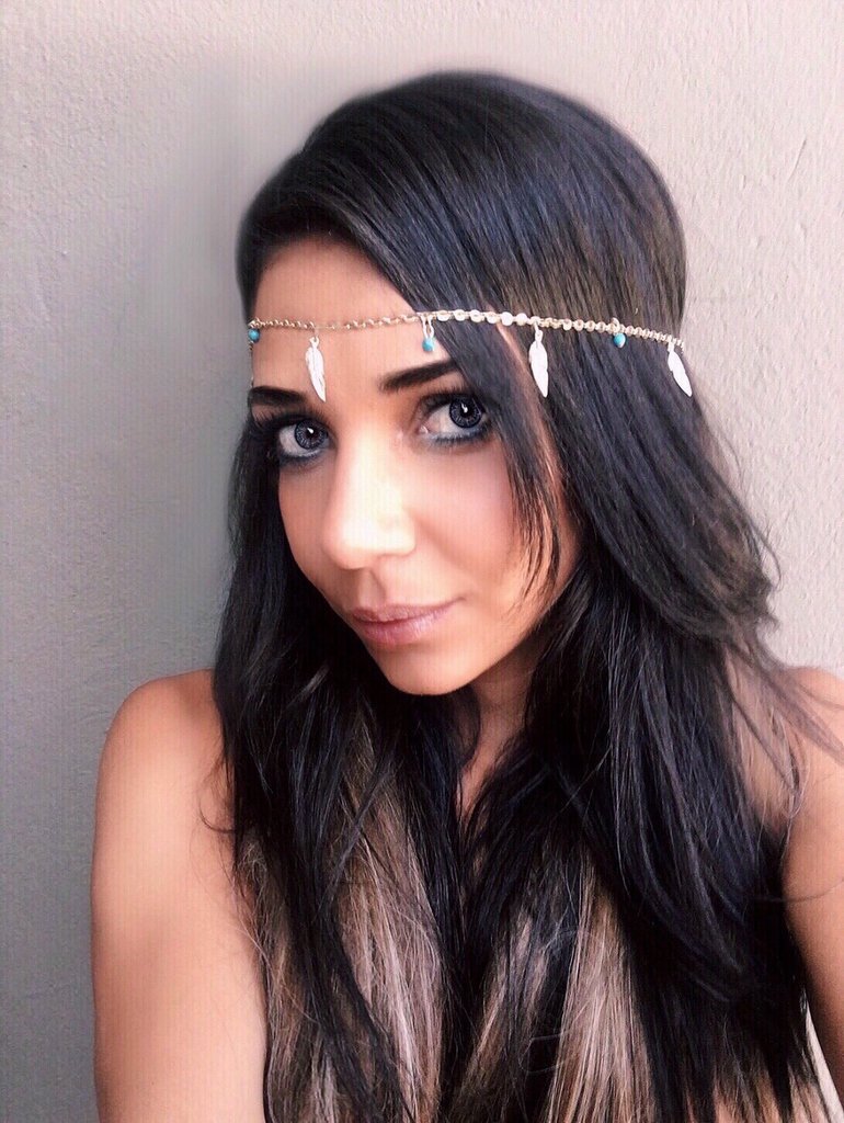 DrizzleSj's tweet photo. ~ 🌸 Boho Styling 🌸 ~ 
PARADISE  #waistchain worn as  #headchain 🌸@DrizzleSj our Waist Chains are 5 IN 1. 🌸Scroll for more details. 🌸 https://t.co/Uooz8kvR3b