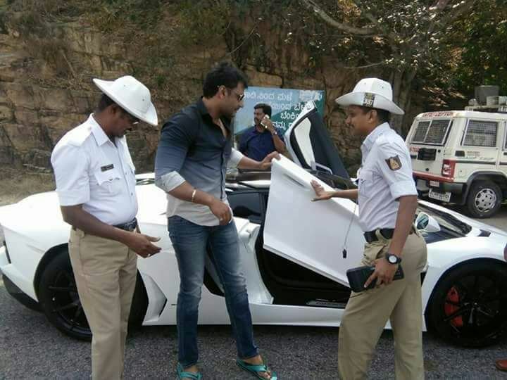 gowada_r's tweet image. D Boss