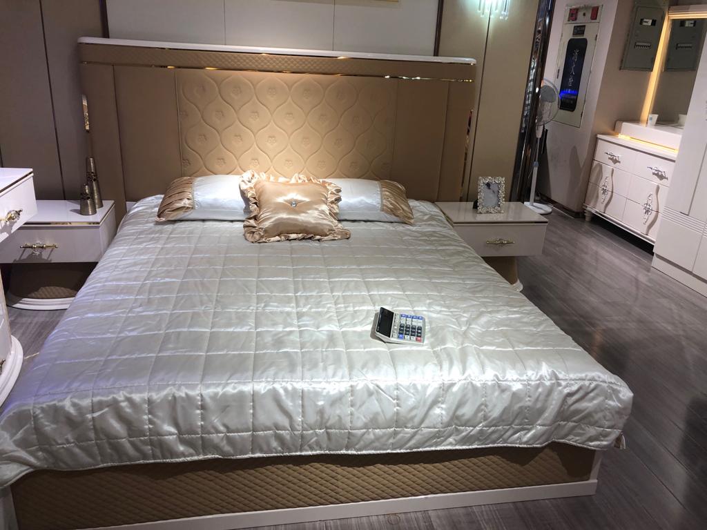 QuadryTaofeek's tweet photo. Order for your magnificent Royal Bedrooms. 

Dm for price or WhatsApp :- 0802 283 9548 
#mondaythoughts #MondayMotivation #mondaymonring #BBNaija2019 #BBNEviction #BBNaijaUpdates #BBNaijaPepperDem #hotels @hotelsng @Pearlslim20 @SheratonAbuja @grandpelahotels 

Pls kindly retweet https://t.co/lctAakSo9x