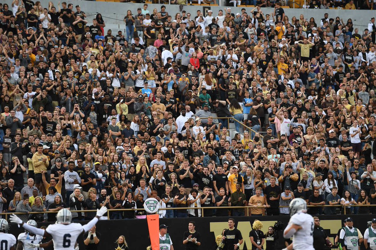 WMU_Football's tweet image. Our 🏡 👏👏

Our 🏡 👏👏

#LetsRide