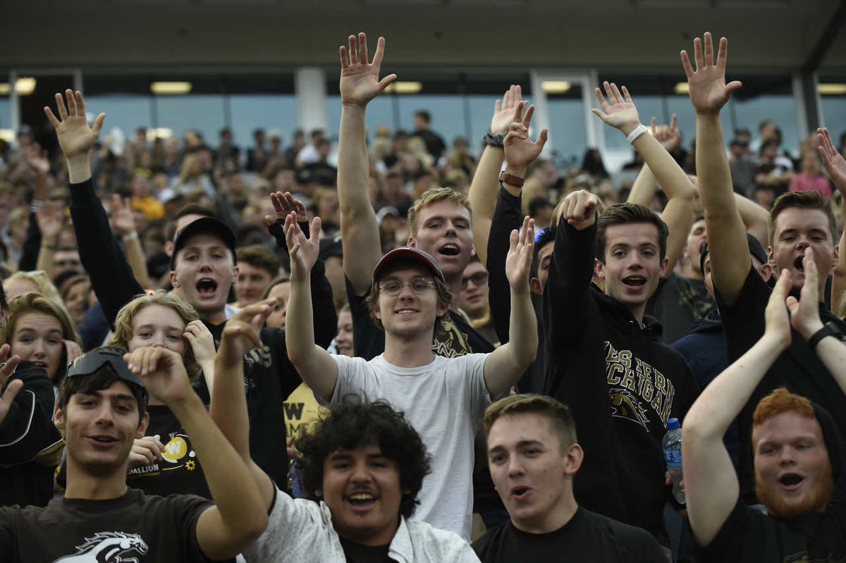 WMU_Football's tweet image. Our 🏡 👏👏

Our 🏡 👏👏

#LetsRide