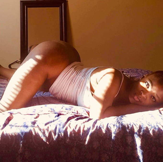 How I lounge when I want to be ravished. https://t.co/VkF0BJhK8a<a href="/tag/nudist"class="tags"><span>#nudist</span></a><a href="/tag/spirituallyintune"class="tags"><span>#spirituallyintune</span></a><a href="/tag/sensualist"class="tags"><span>#sensualist</span></a><a href="/tag/pangeasgarden"class="tags"><span>#pangeasgarden</span></a>