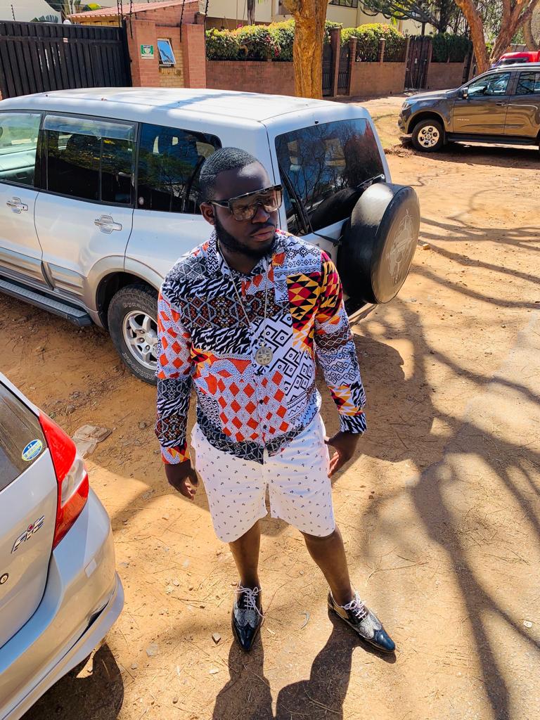 ShinsomanD's tweet photo. iam living my best life https://t.co/wlY2Vzim24