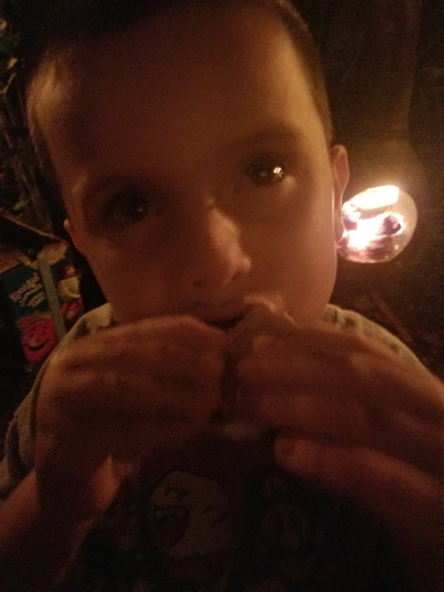 MrsDLR3theonly's tweet photo. What is summer without s'more!?!?!
#SummerBucketList #LastWeekBeforeSchoolStarts https://t.co/x6q4AGgTZo