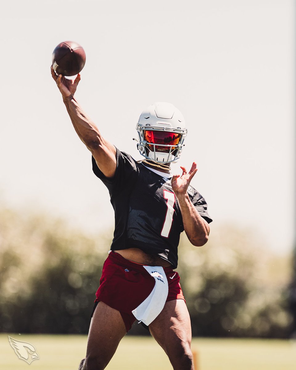AZCardinals's tweet photo. 𝕣𝕖𝕒𝕕𝕪 https://t.co/yxhdgfDF3v
