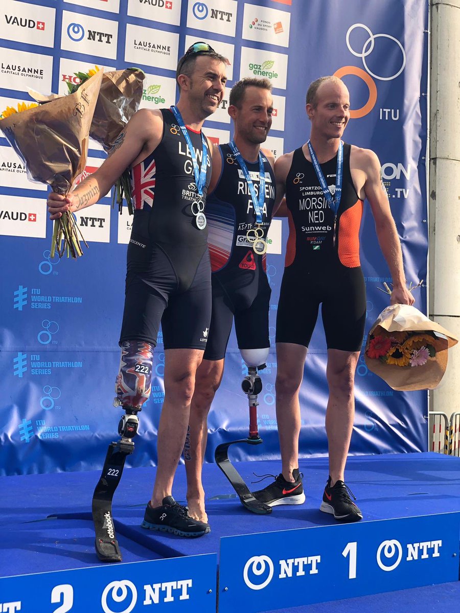 Op het podium op de WK paratriathlon! 💪

🥈Nico van der Burgt (klasse PTS3)
🥉<a href="/MauritsMorsink/">Maurits Morsink</a> (klasse PTS2)  

#TeamNL🇳🇱 #triathlon #paratriathlon #WTSGrandFinal #WTSLausanne #WTS