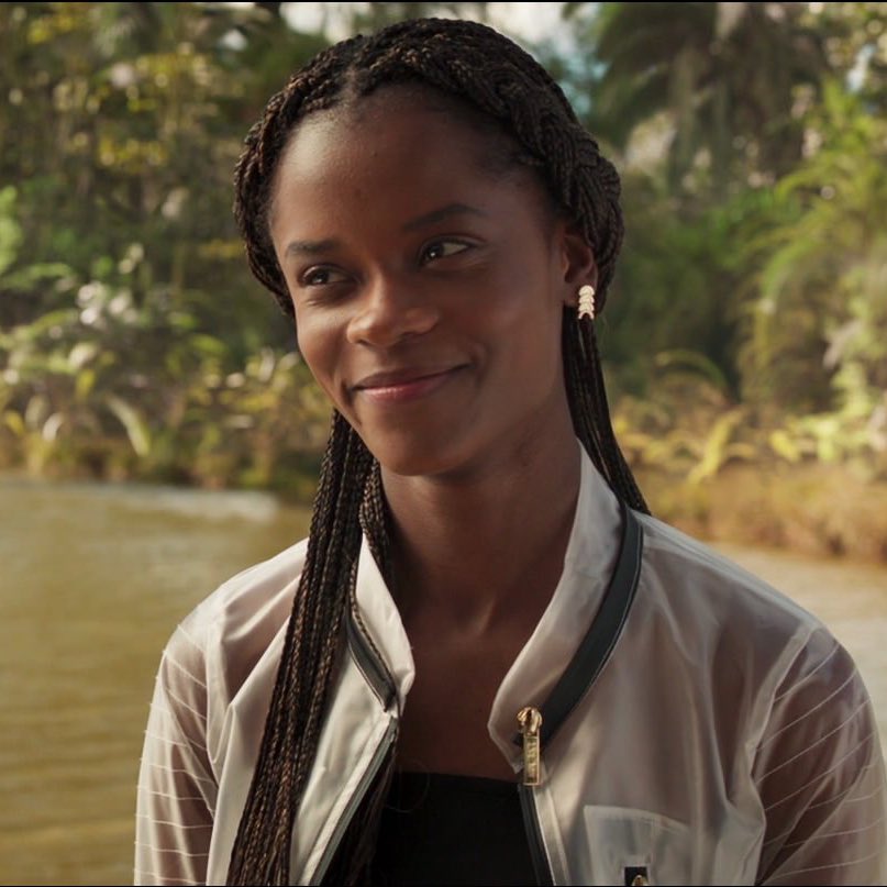 ki11monger's tweet photo. it’s the shuri and her outfits cinematic universe. https://t.co/g8sv0iUYxA