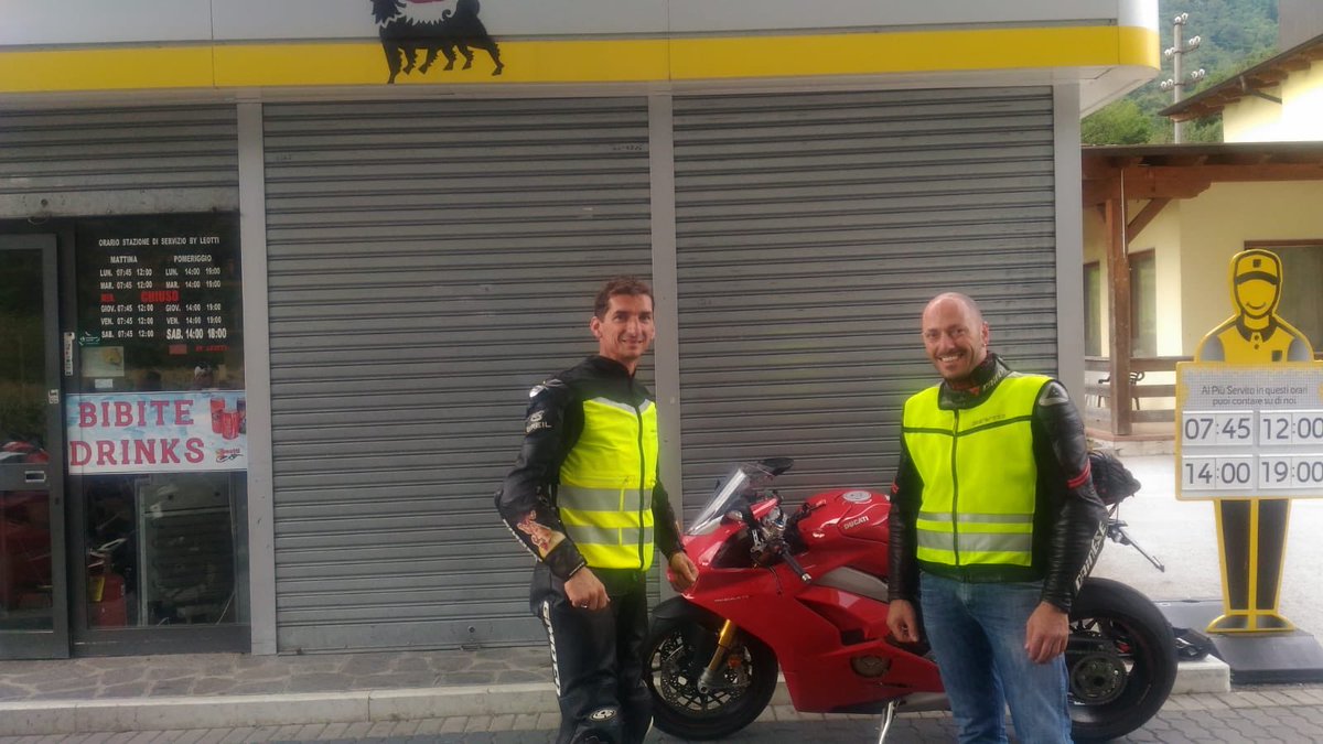 DucatiClub_Lodi's tweet photo. Anche oggi abbiamo dato.. Gran bel giro.. 500 km di goduria... #2 #doclodi #ducatilodi #ducati #forzaducati ๐... https://t.co/xKMOYjWRK7