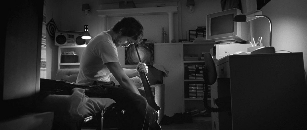 cinecanada's tweet photo. Manita arriba 🙋♀ amantes del cine. 

La película Polytechnique (2009) fue dirigida por el reconocido Denis Villeneuve. Está basada en los testimonios de los supervivientes del drama ocurrido en una escuela de Montreal durante 1989. https://t.co/AqeBZNrvVF