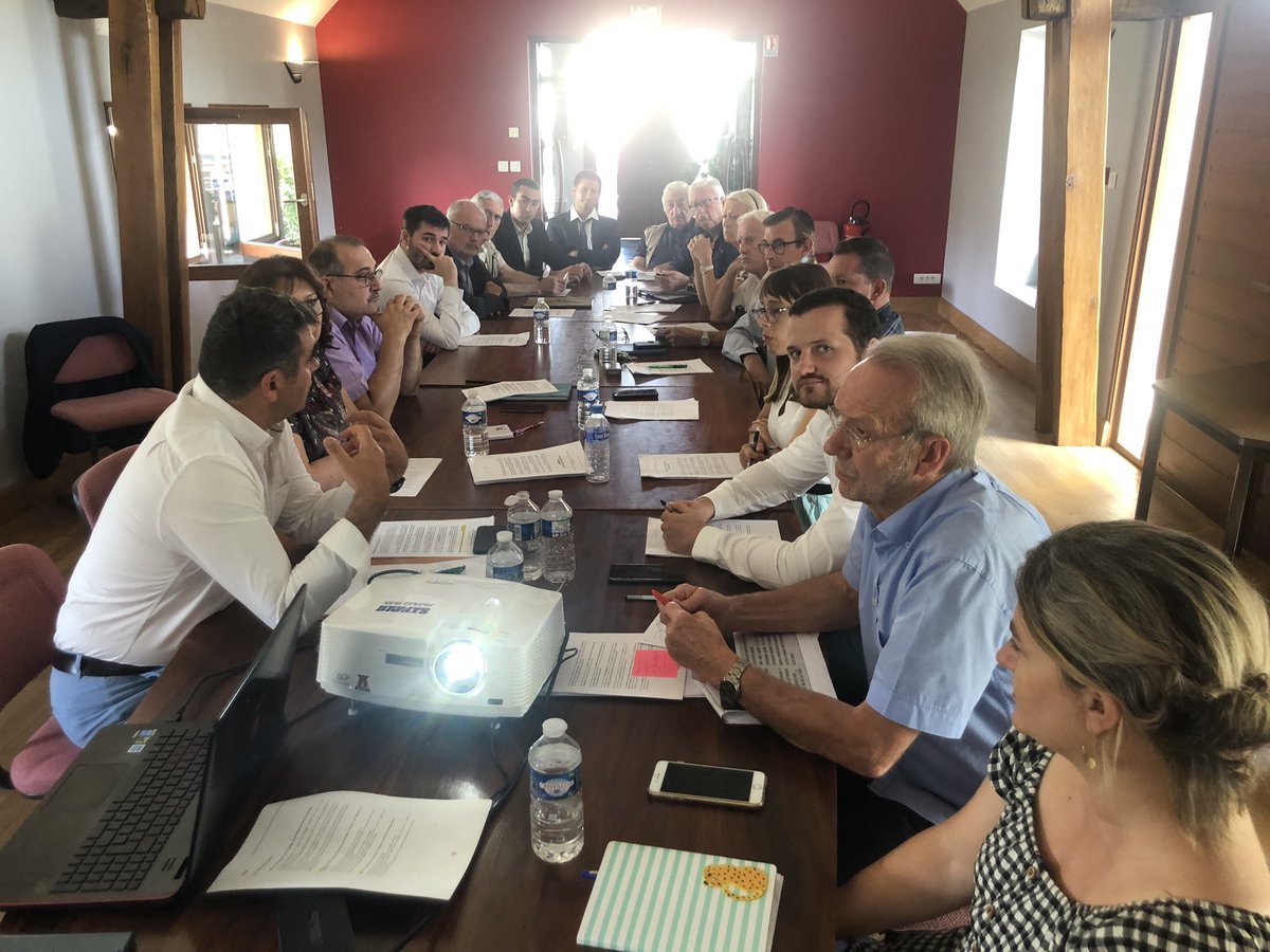 45Republicains's tweet photo. Travail Collectif des LR 45 sur les Valeurs et Principes fondamentaux des Républicains. Merci pour votre participation à tous ! @geffroy45 @jnmilor @duboismarianne @MaximeBuizard @realmanu2945 https://t.co/PSueohR6gB