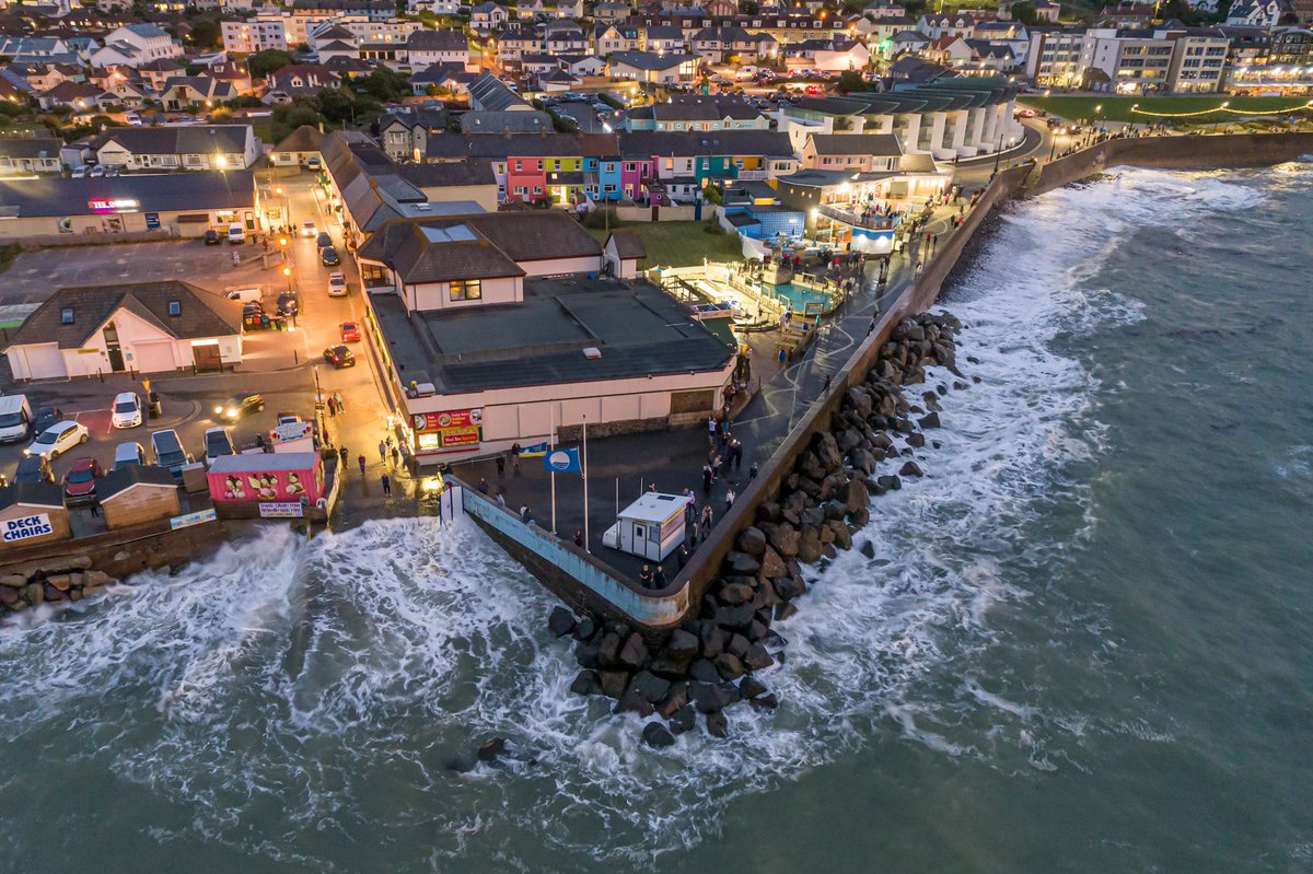 Very high tide at Westward Ho! #hightide #westwardho #northdevoncoast #northdevon #devon #361aerialmedia #dronestagram #drone #dronephotography #aerialphotography #aerialphotographer #aerialview #aerialmedia  #aerialphoto #aerialshot @lovenorthdevon @VisitDevon @BBCSpotlight