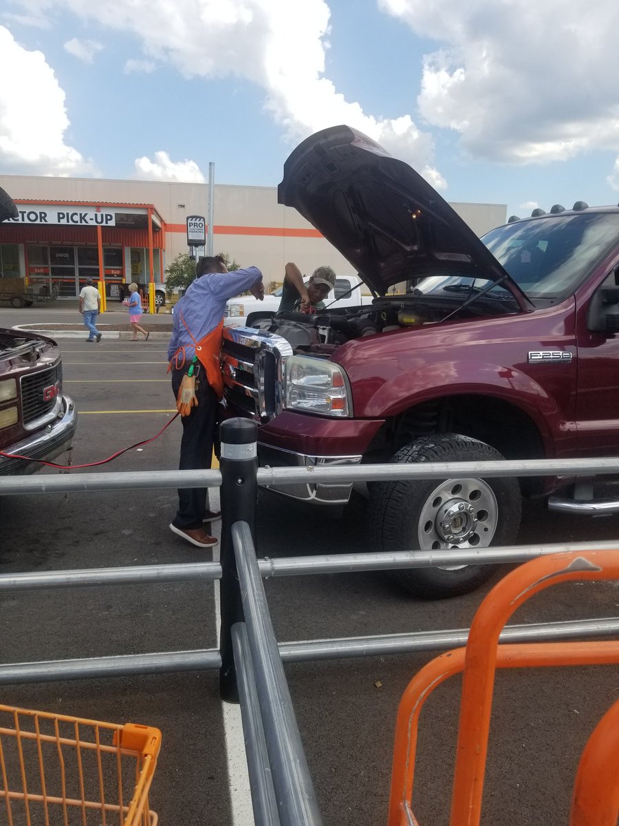 michell40410858's tweet photo. Always putting the customer first. https://t.co/oDv7zWYSUc