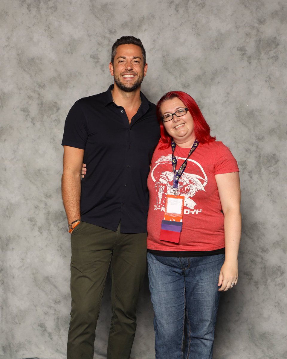 TotalRECarr's tweet photo. Lifegoal achieved. I finally got to thank @ZacharyLevi in person for inspiring Steve in #RulesUndying #DragonCon2019 https://t.co/3yMswLm1Q7