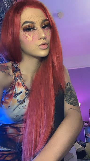 🥵🥵 some days idk who I am others I&rsquo;m 1000% sure of it lol https://t.co/Zq5ZRZ6WnJ<a href="/tag/weedcrushwednesday"class="tags"><span>#weedcrushwednesday</span></a>