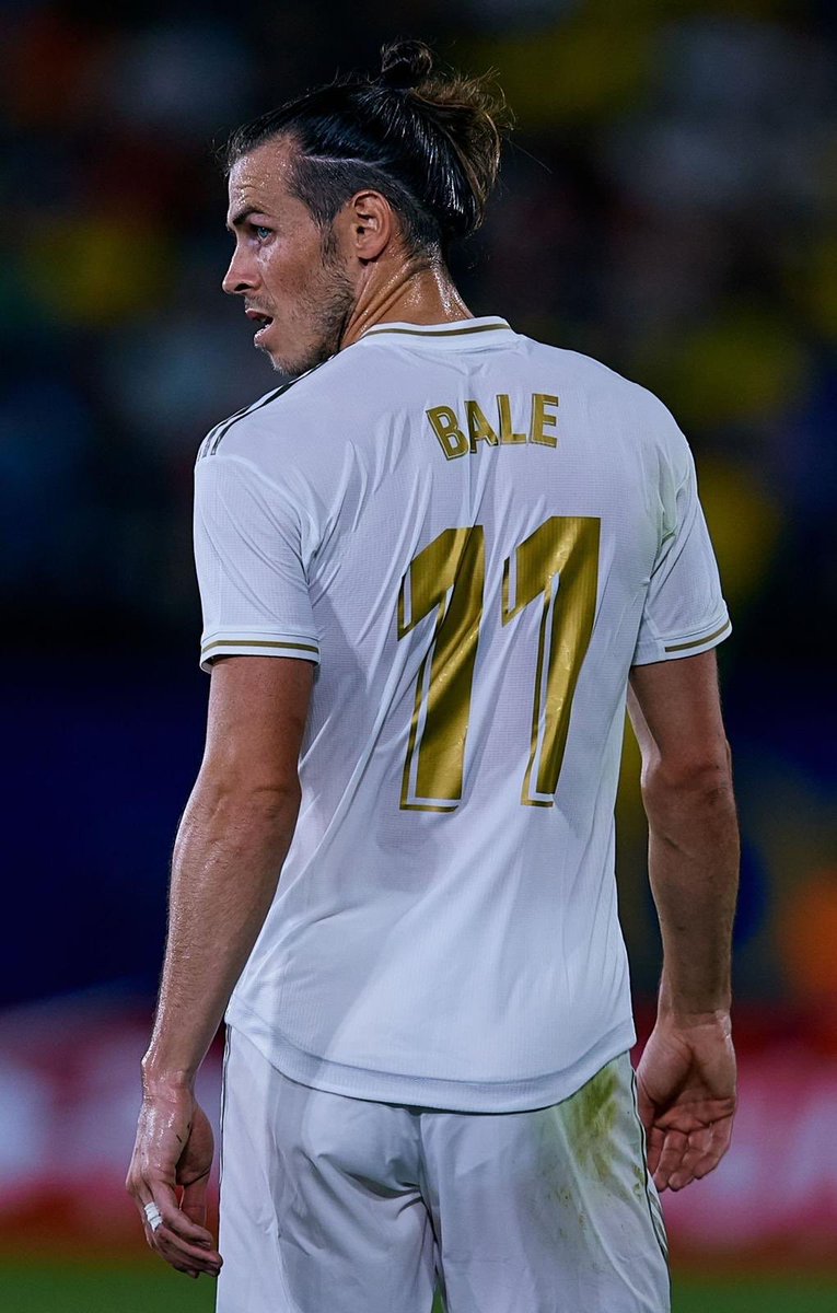 GarethBale11's tweet photo. Great character shown by the boys tonight. Disappointed to get sent off late on but we go again after the international break! #HalaMadrid https://t.co/SzYzCVl8UI